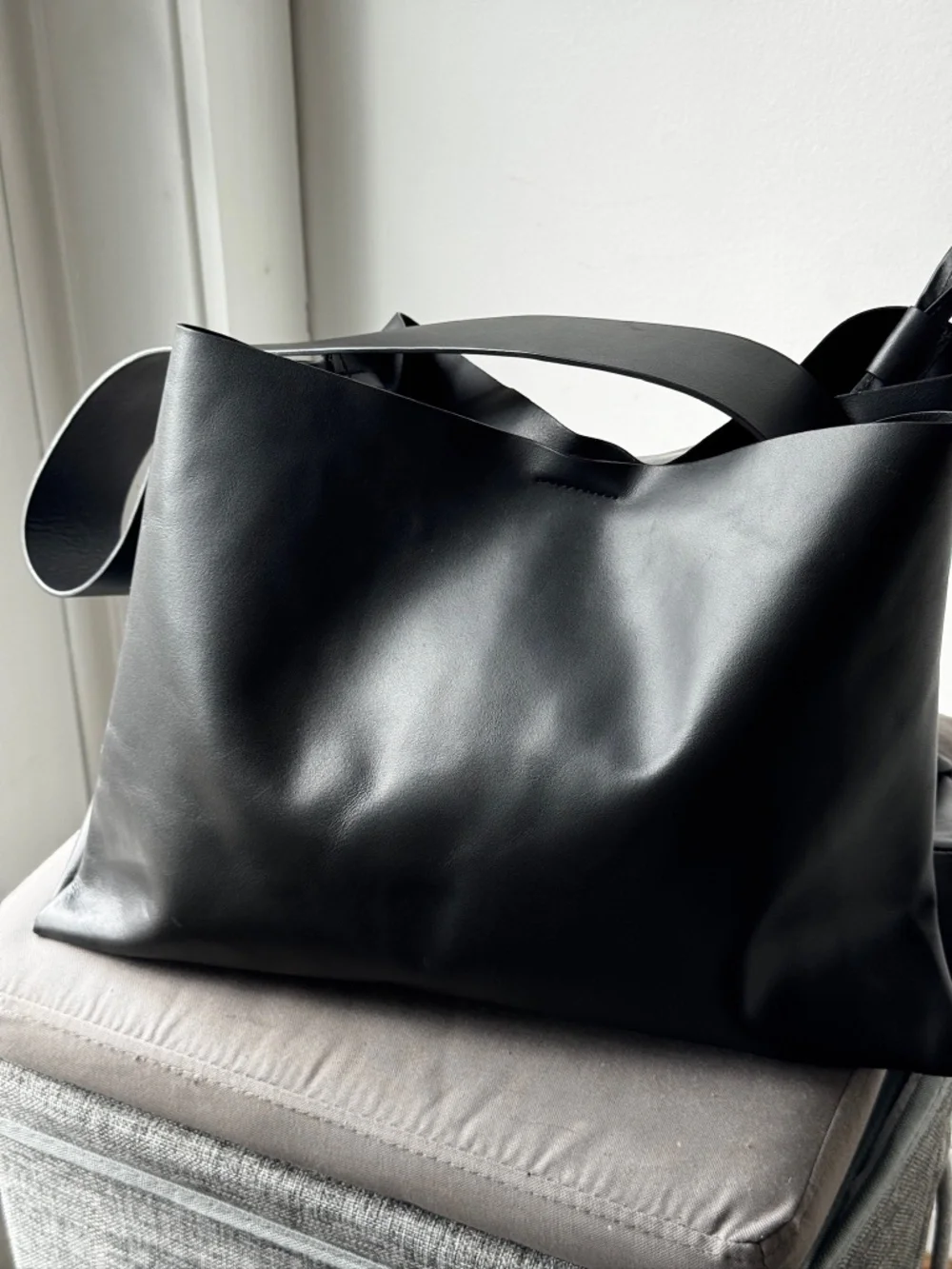 COS Large Bucket Bag - Picture 2 of 10